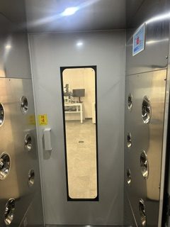 Sas à air soufflé pour pénétrer dans la salle FIV / ICSI
